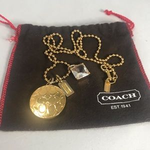 ❤️SOLD❤️do not buy for trade w/ @pramannh locket